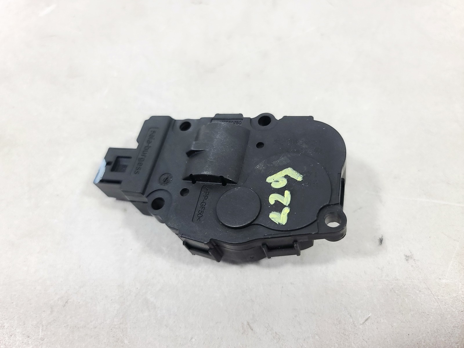 11-17 VOLKSWAGEN TOUAREG HVAC AC FLAP DOOR AIR ACTUATOR INTAKE CONTROL MOTOR