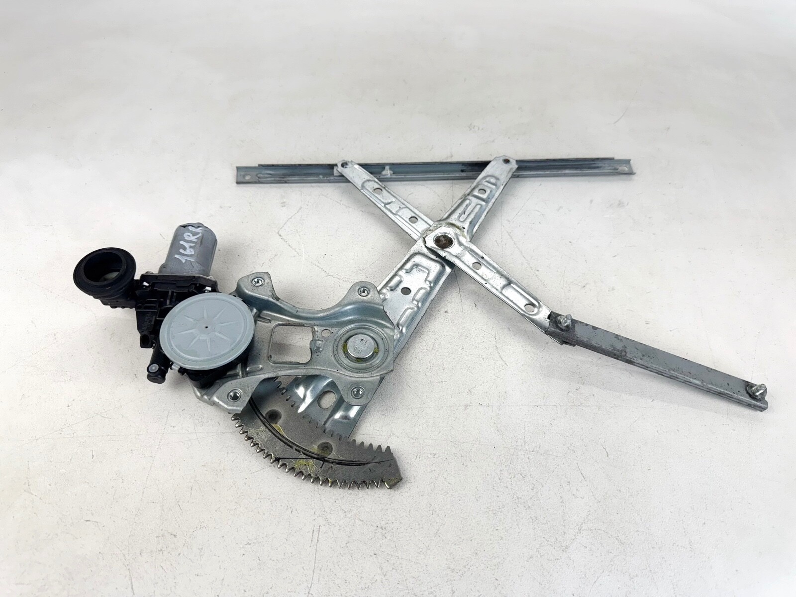 14-23 INFINITI Q50 REAR LEFT DRIVER LH SIDE DOOR WINDOW MOTOR REGULATOR