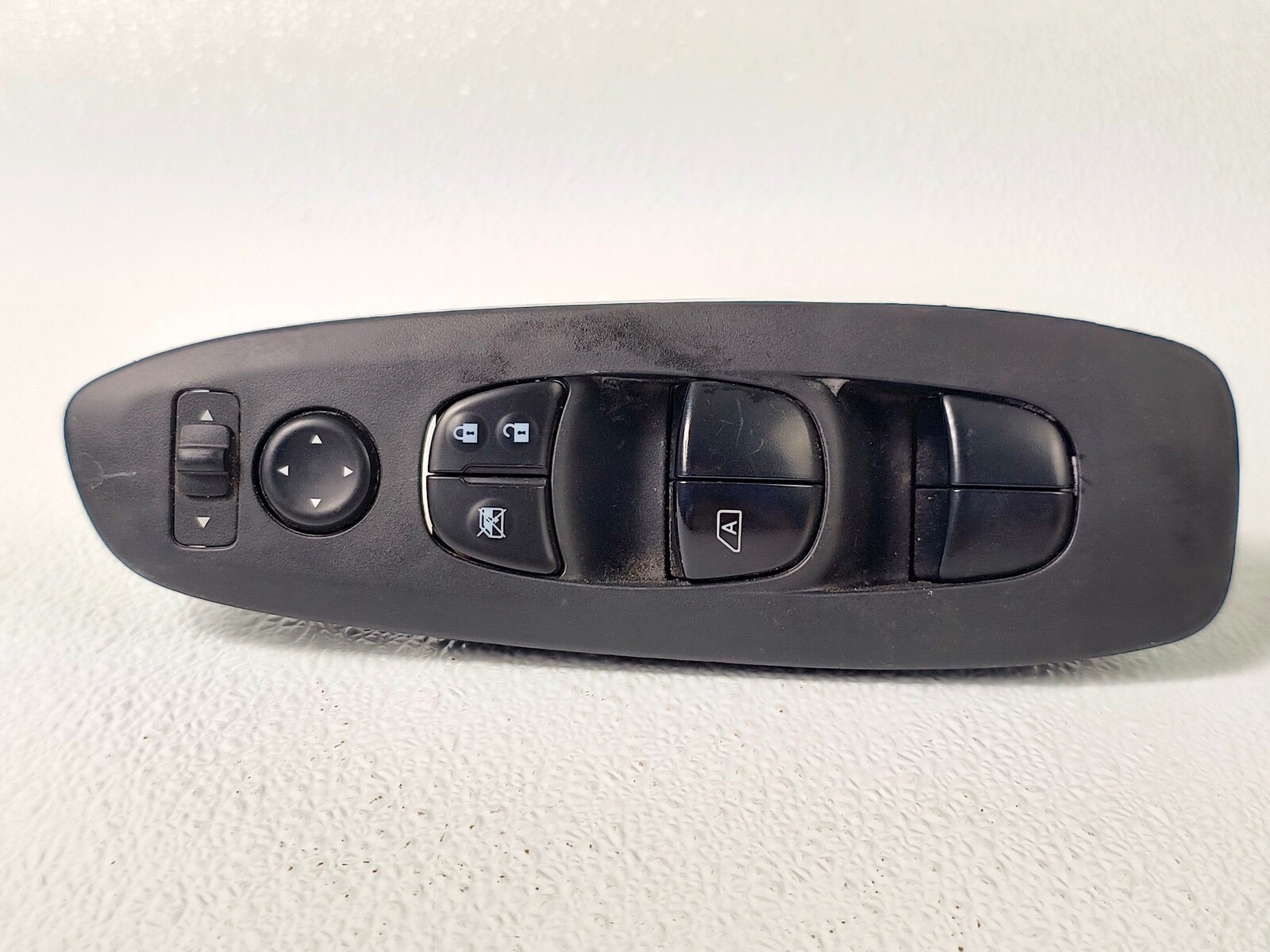 13-20 NISSAN PATHFINDER FRONT LEFT SIDE DOOR MASTER WINDOW CONTROL SWITCH
