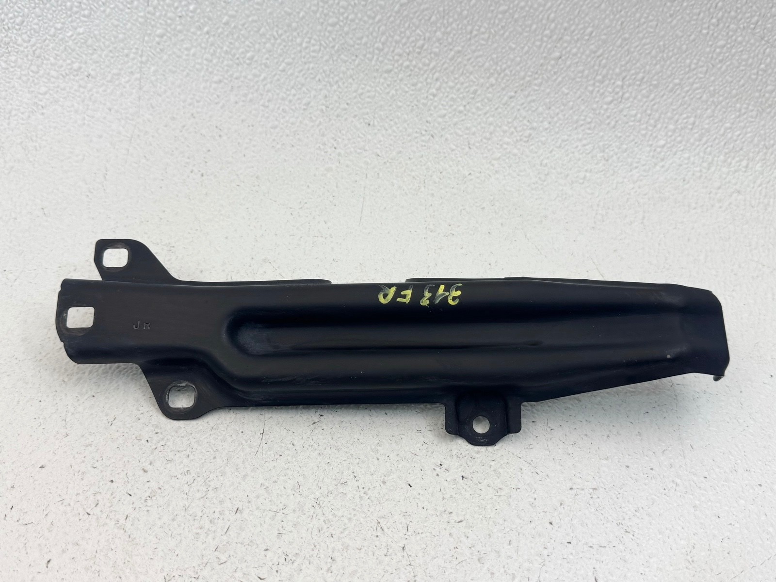 13-20 INFINITI JX35 QX60 FRONT RIGHT PASSENGER SIDE FENDER BRACKET PANEL