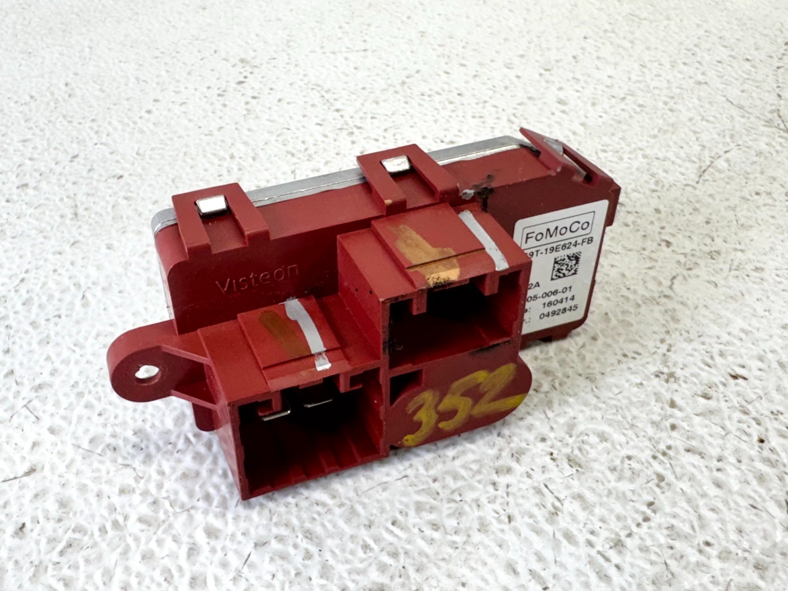 17-19 FORD ESCAPE HEATER BLOWER MOTOR RESISTOR MODULE