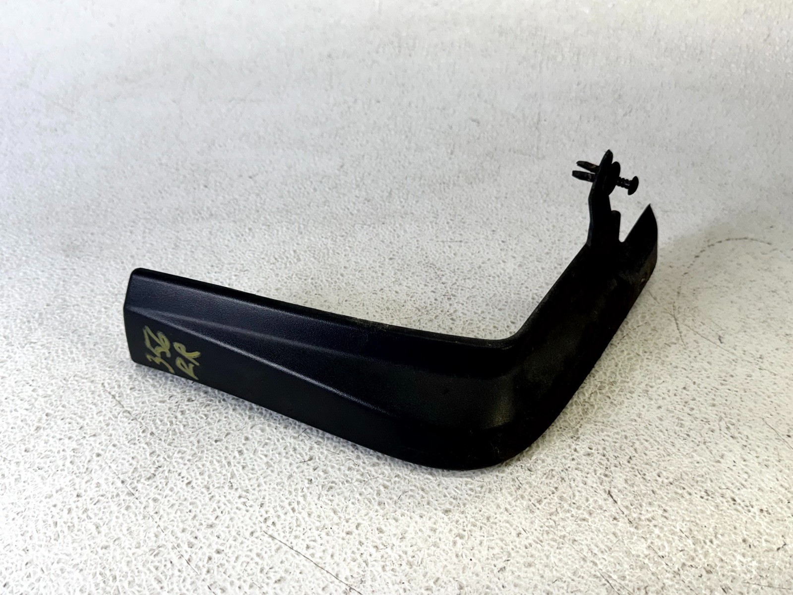 17-19 INFINITI QX30 REAR RIGHT RH PASS SIDE SPLASH GUARD MUD FLAP PANEL