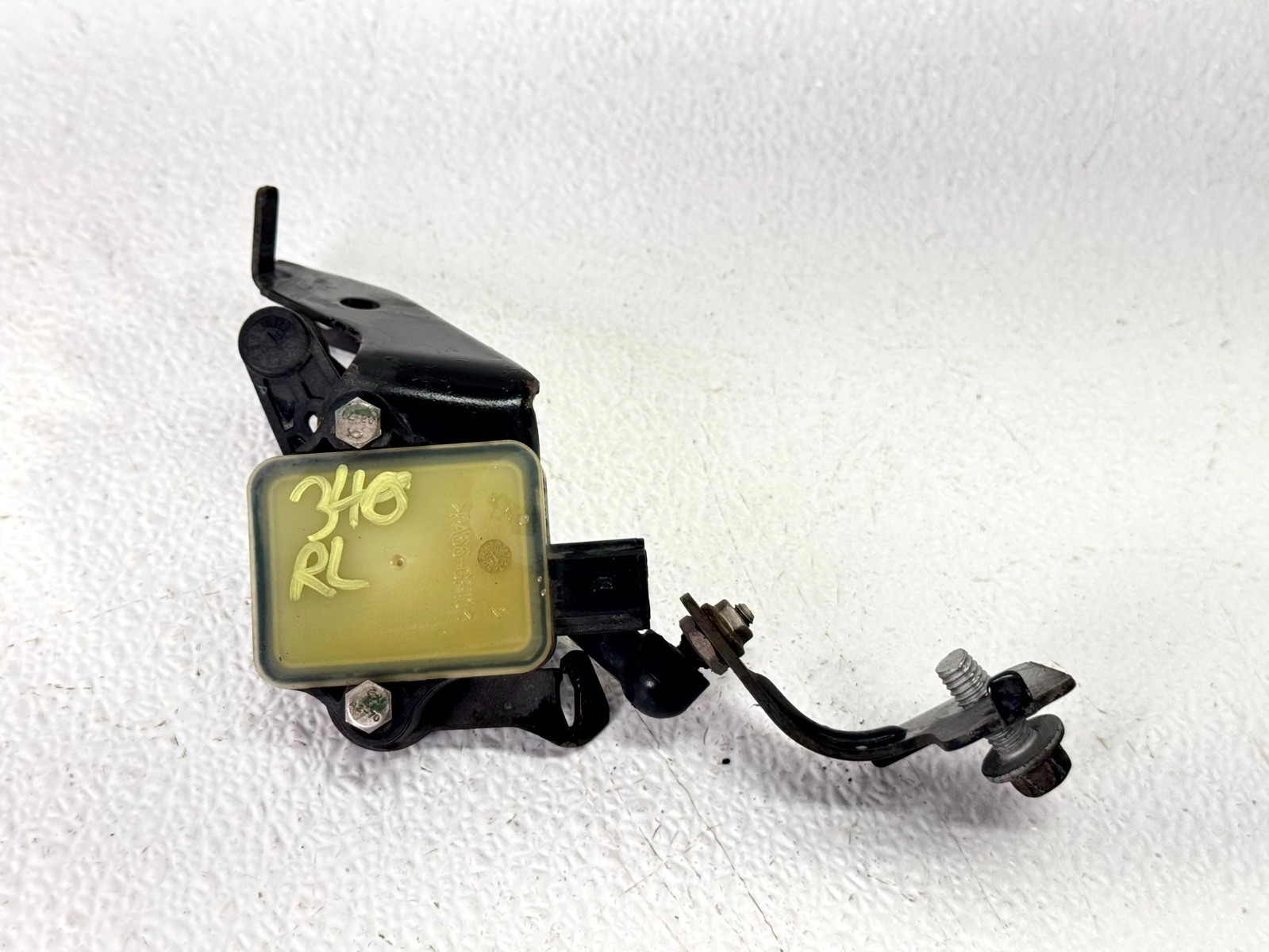 13-16 LINCOLN MKZ REAR LEFT LH DRIVER SIDE HEADLIGHT LEVEL CONTROL SENSOR